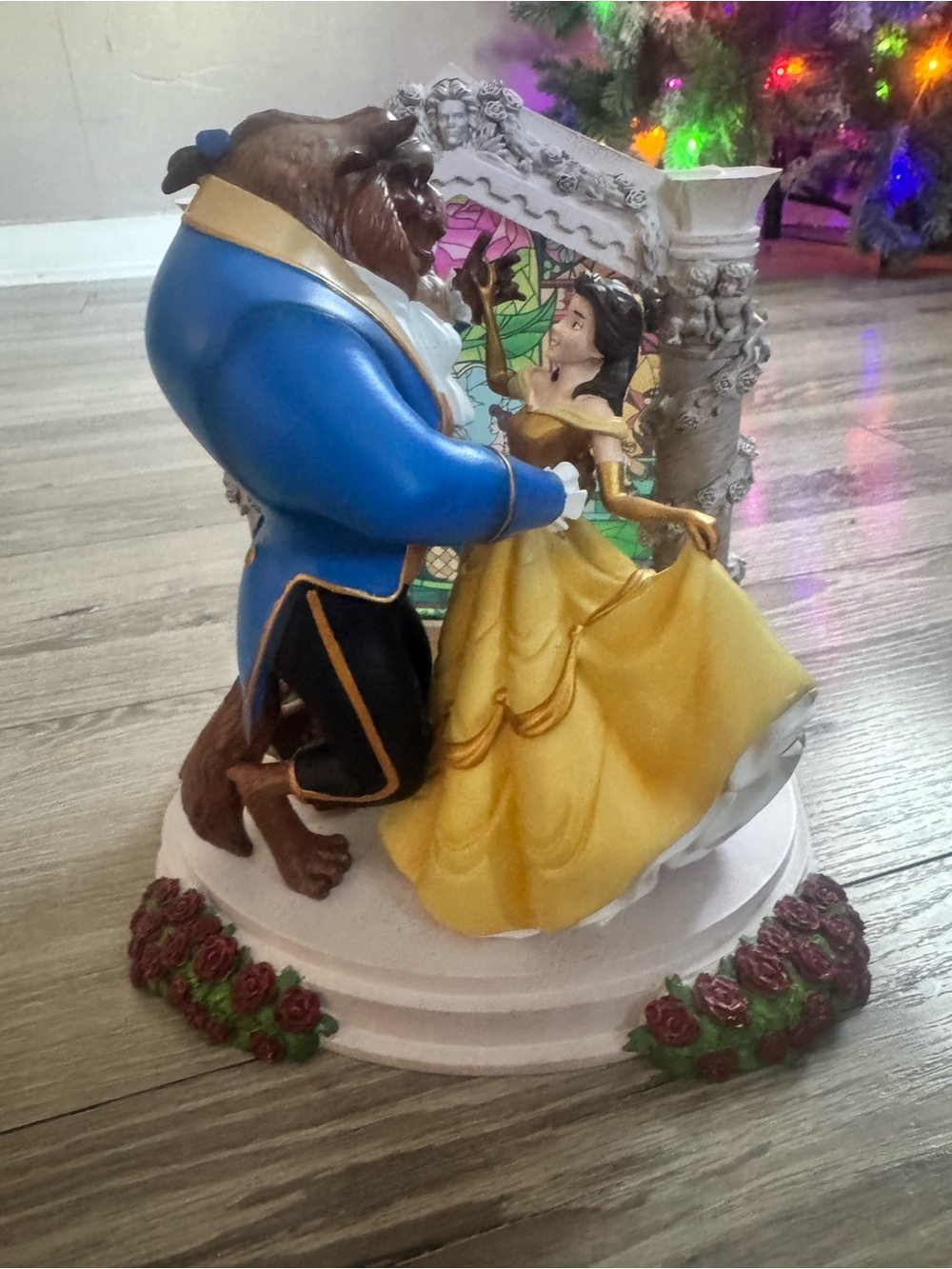 Disney Showcase Beauty and the Beast Belle & Beast Light-Up Figurine